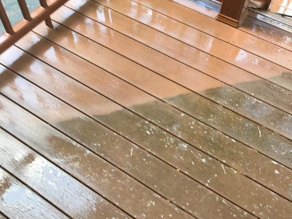 wooden deck before and after cleaning